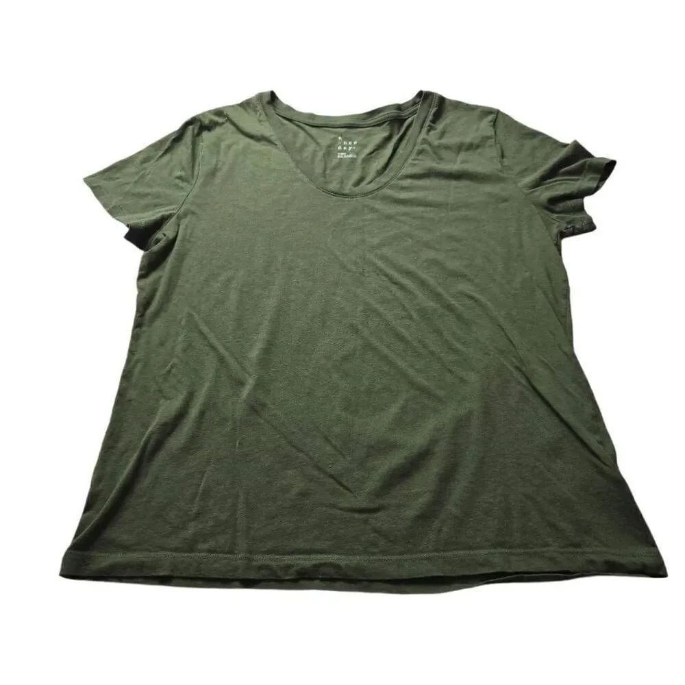 A New Day green crew Womans shirt L